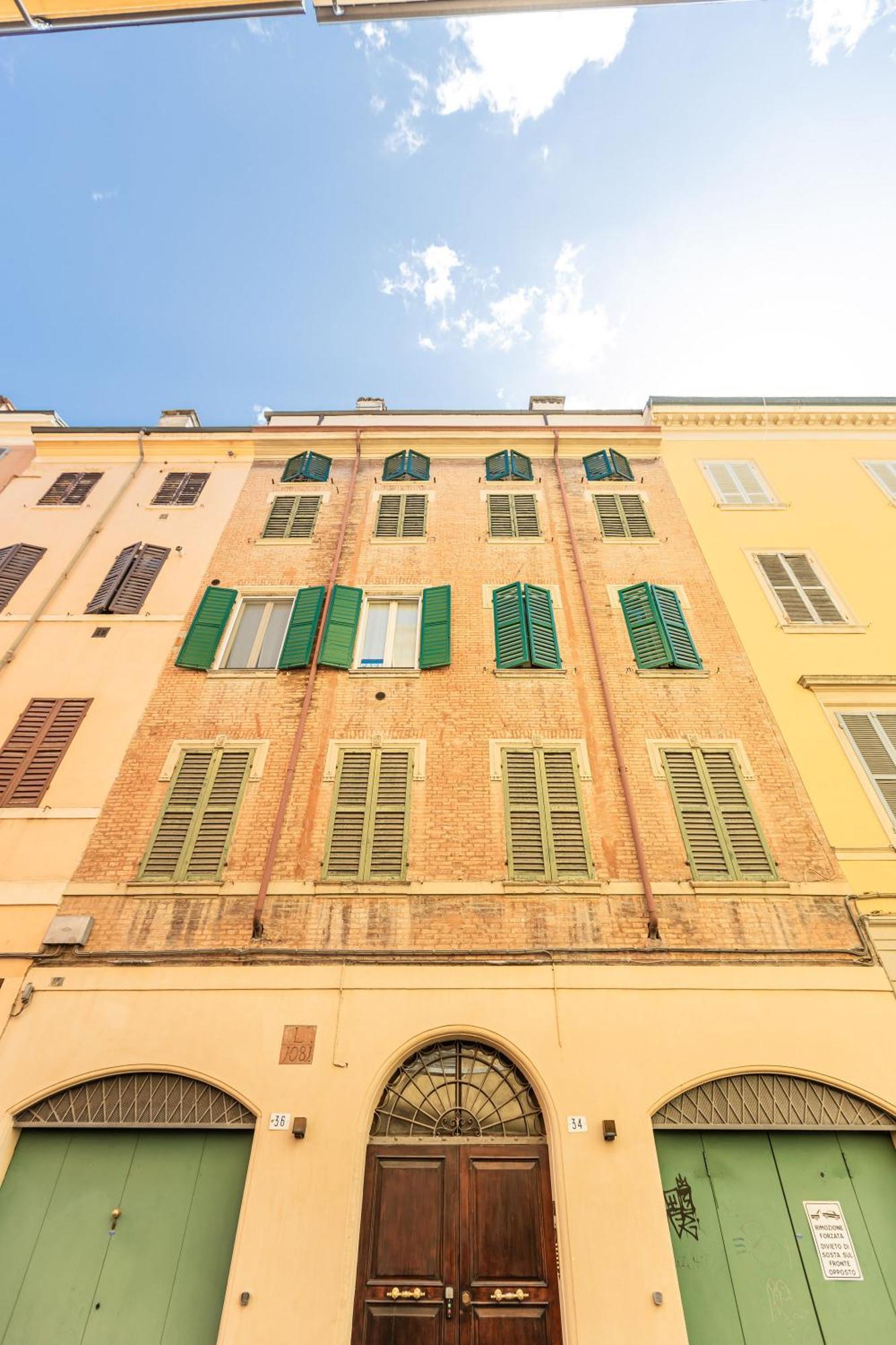 Апартаменти Molinari House Modena Centro Lux Екстер'єр фото